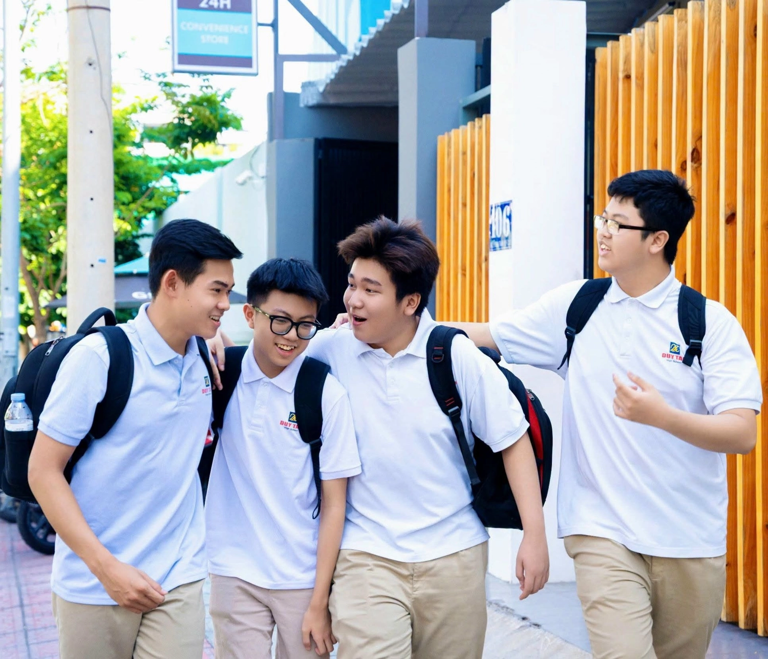TRƯỜNG THCS, THPT DUY T&Acirc;N